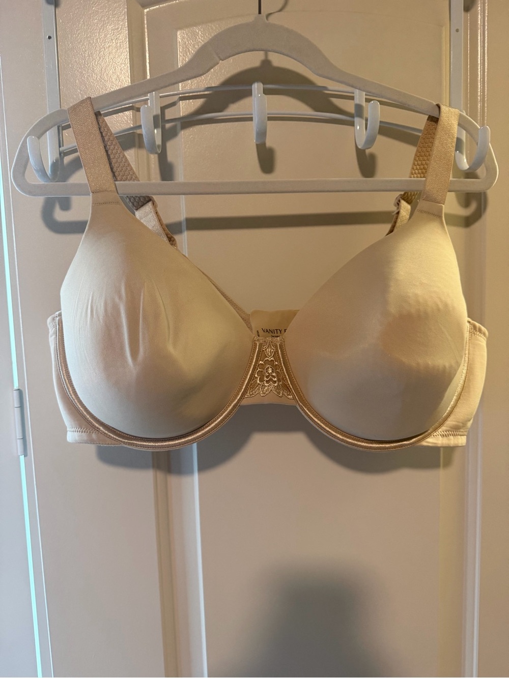 Vanity Fair Light Nude Full Coverage Underwire Bra
